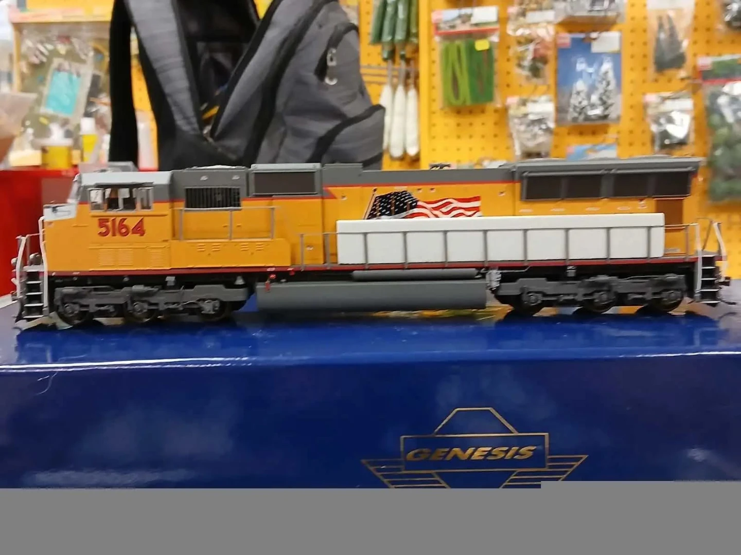 Union Pacific "Genesis" Model Train Engine - photo 3