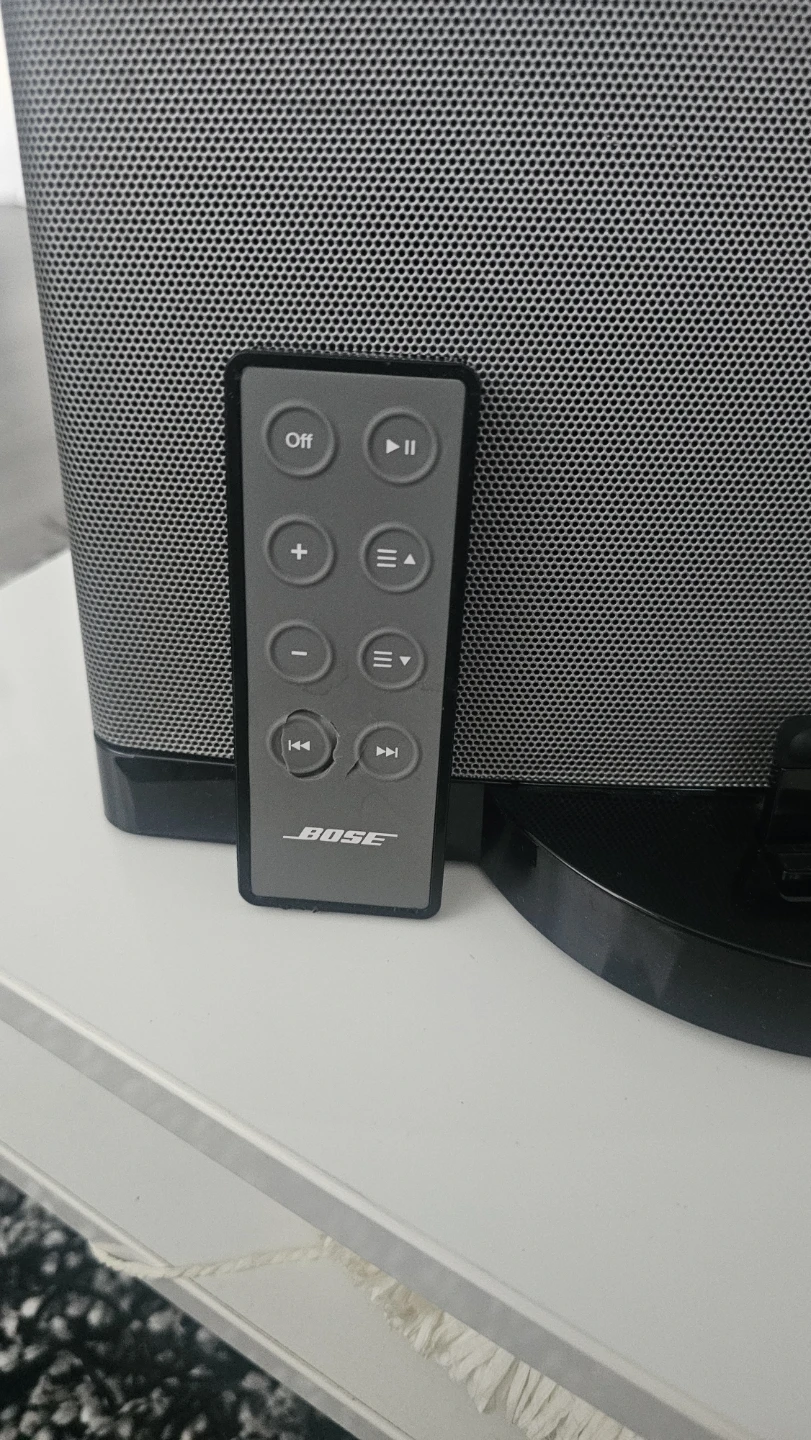 Bose SoundDock Series III + Remote - photo 3