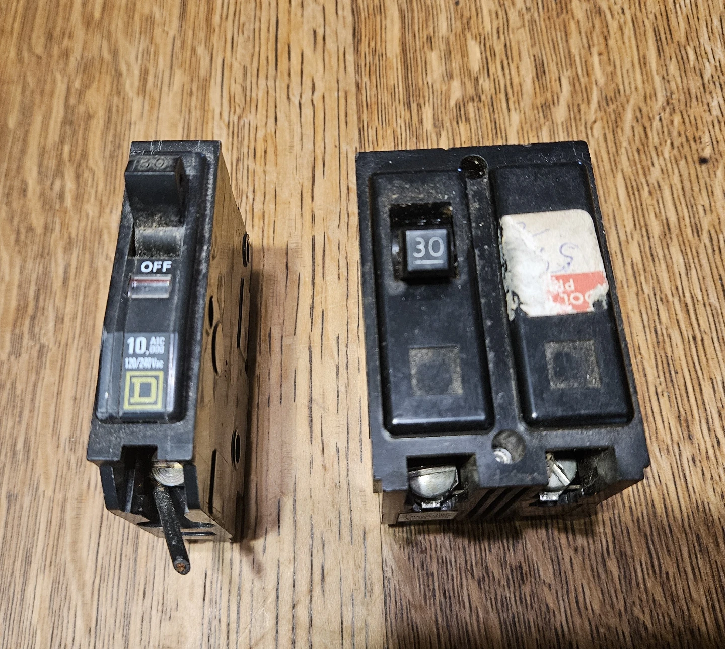 Electrical Circuit Breakers 15, 30, 40, 100A Single/ Dual - photo 3