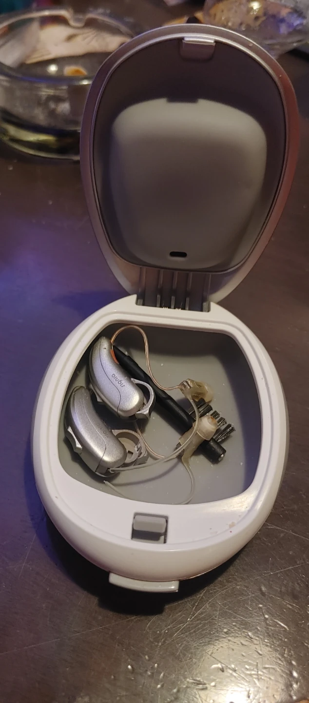 Signia Hearing Aids with Charging Case - photo 2