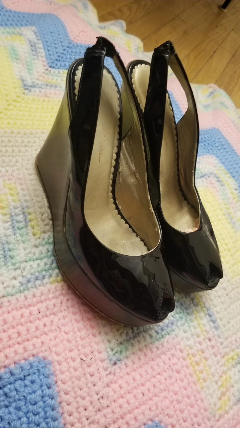 Jessica Simpson Black Patent Leather Slingback Wedge Heels - photo 2