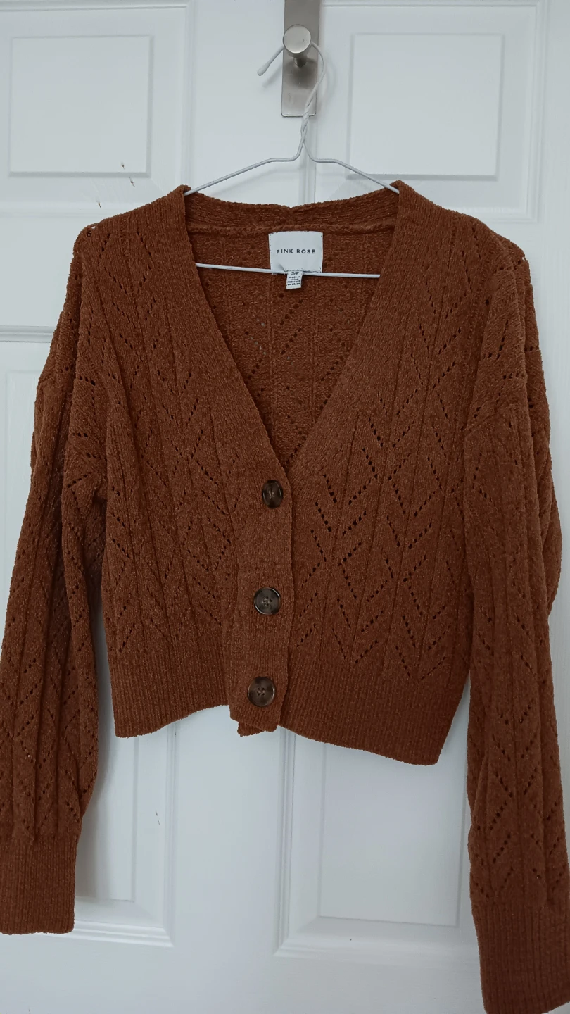 Size S Brown Cropped Cardigan