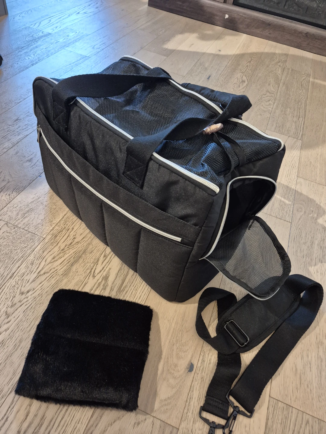 Black Pet Carrier Bag with Shoulder Strap - photo 5