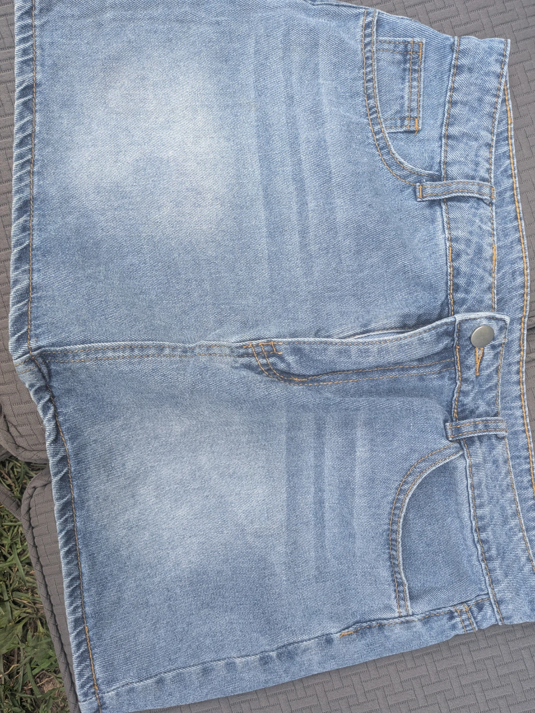 Light Wash Denim Mini Skirt size LARGE - photo 3
