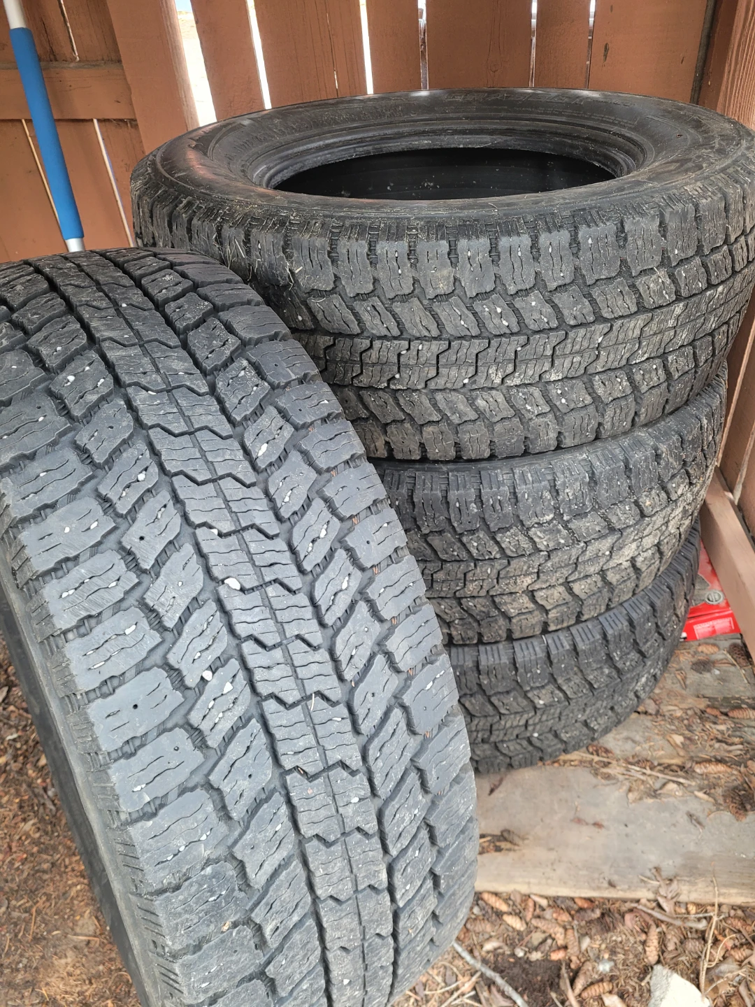 LT275/65 R18 Tires - photo 5