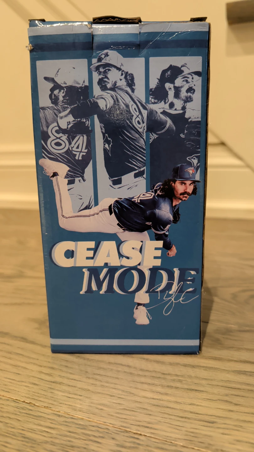 Collectable. Dylan Cease Blue Jays Bobblehead - photo 3