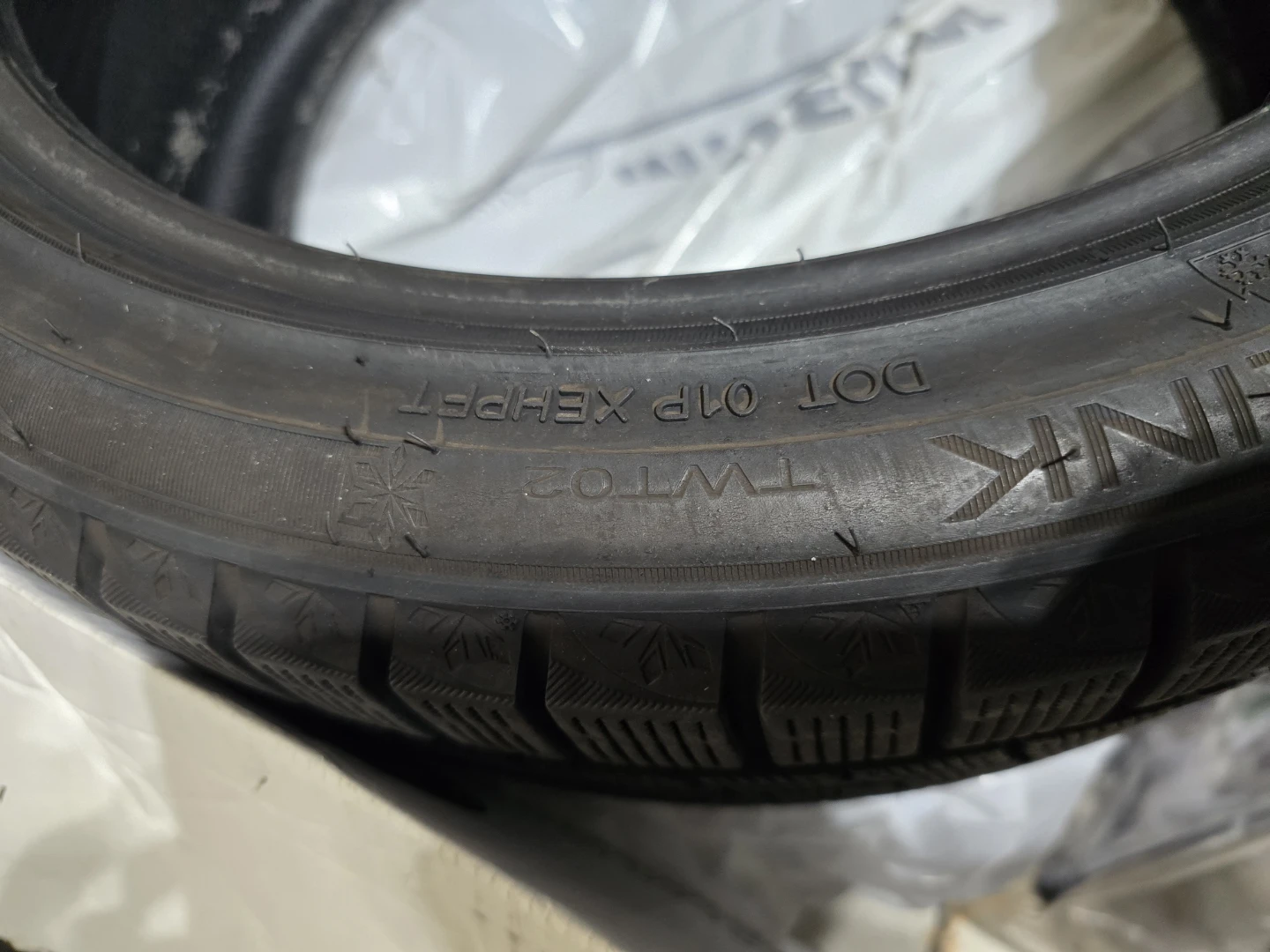 Snowlink Winter Tires – 245/40R18 97V XL – Set of 4 - photo 2