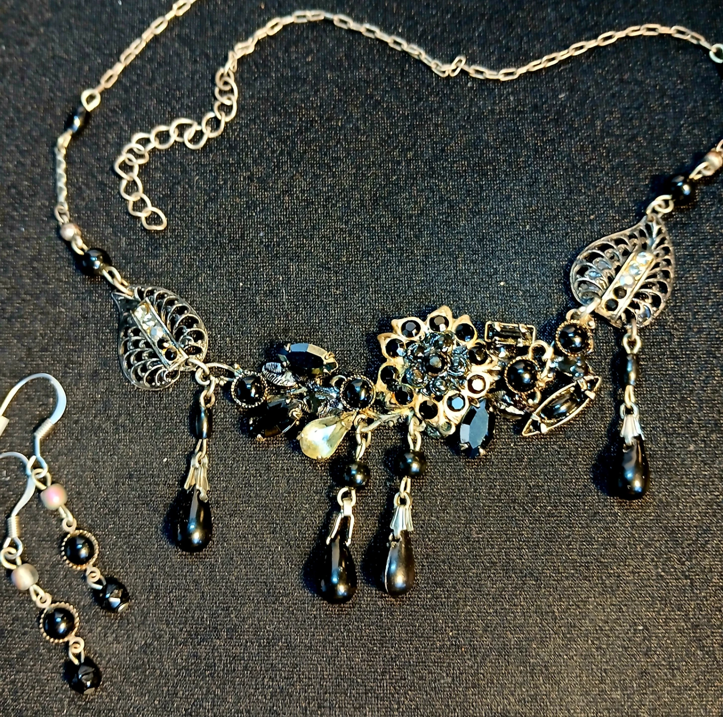 Black beaded necklace and earring set - photo 4