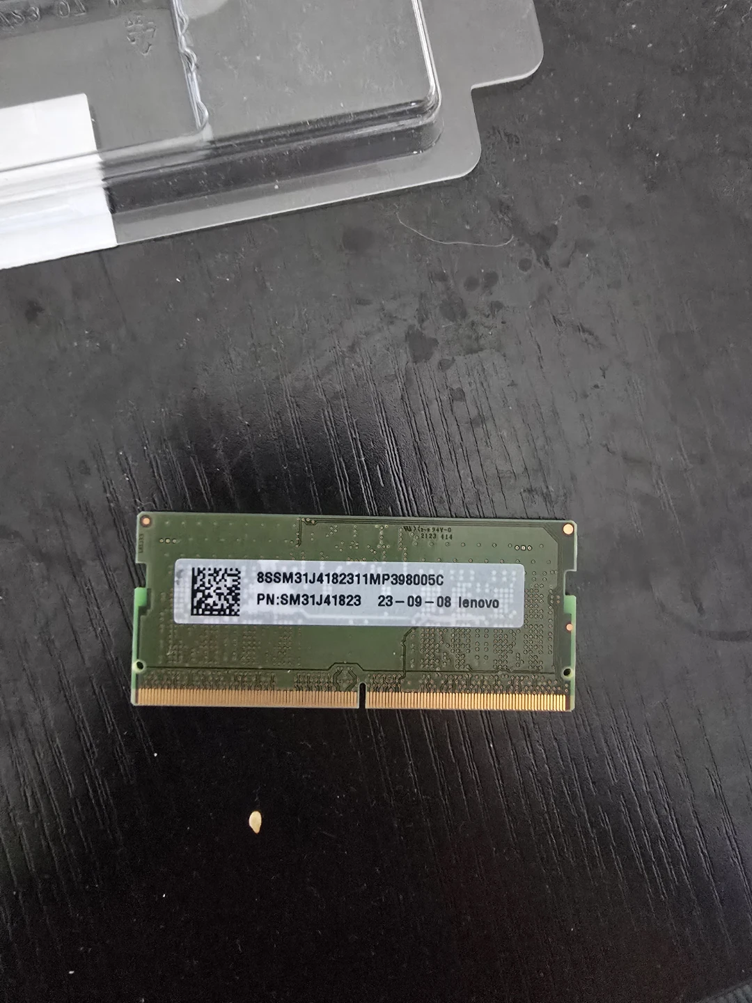 Lenova Crucial 8GB DDR5 RAM Stick