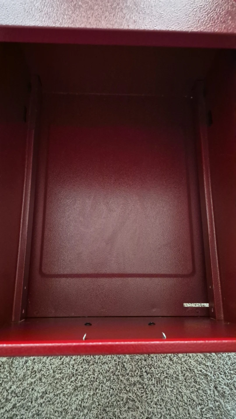 Filing Cabinets.Letter size $30.Some paint worn off on top. - photo 3