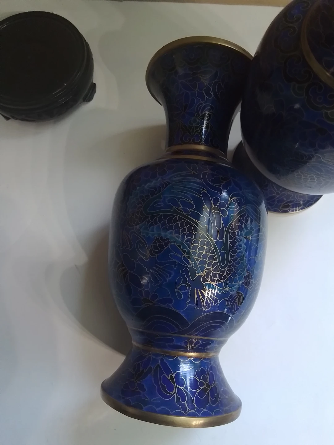 Pair of Blue Cloisonné Vases with Dragon Design - photo 5