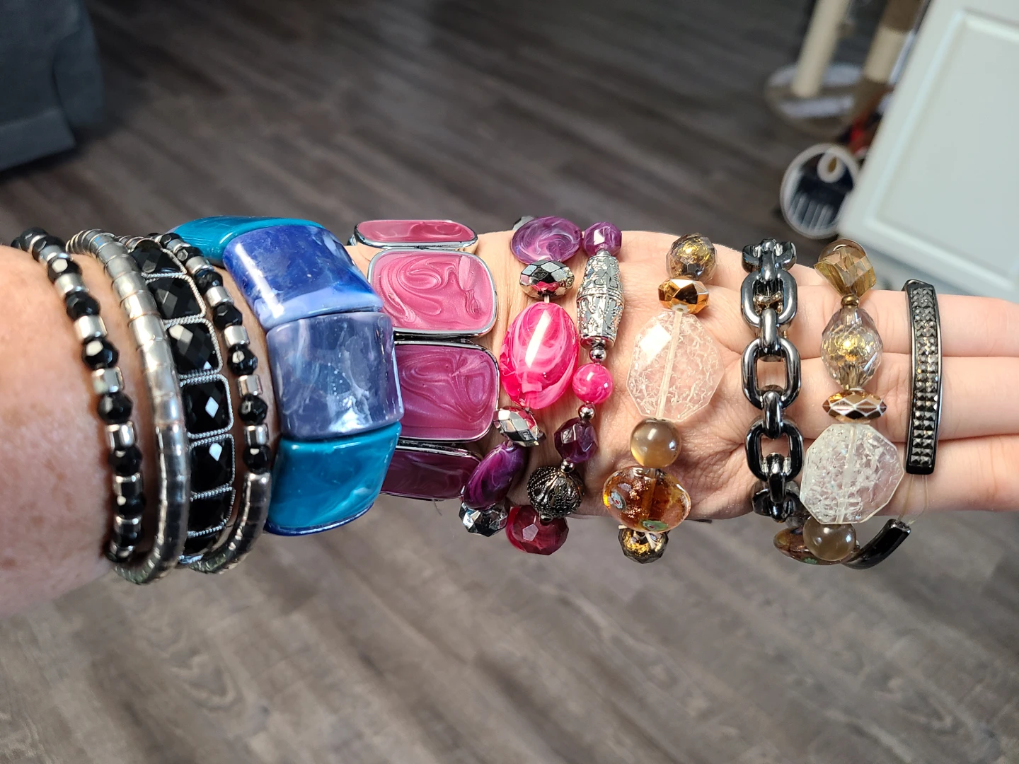 Assorted Bracelets and Watches Bundle - photo 4