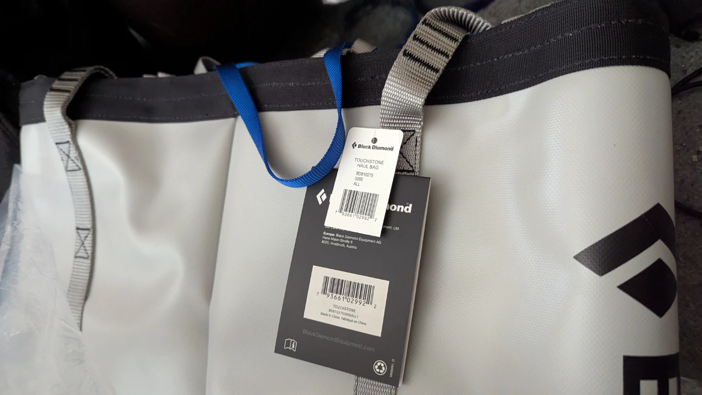 Black Diamond Touchstone haul bag - Brand New with tags - photo 4
