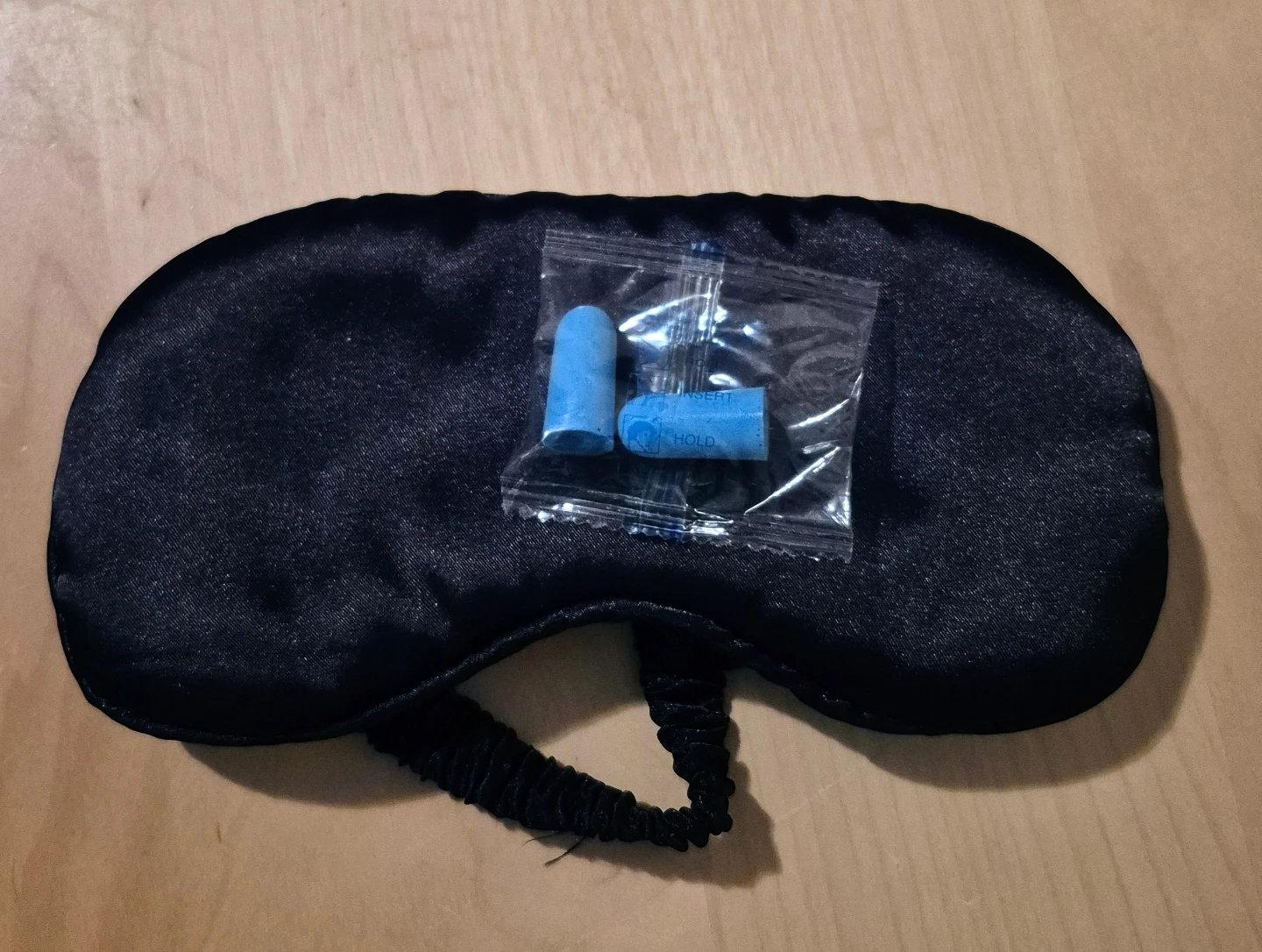 BNIB)2 Items,Satin Sleep Mask with Earp/Blue 5 Pk Pens