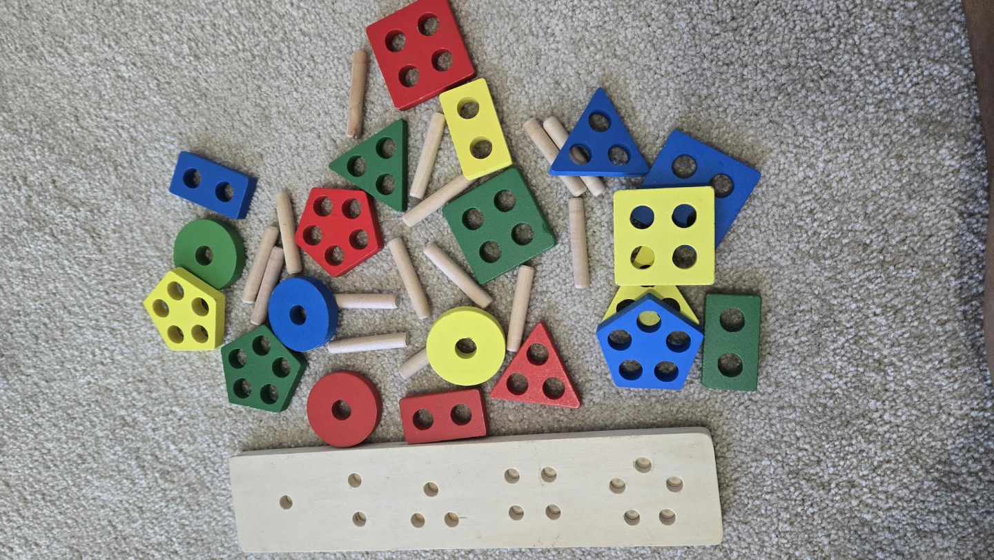 3 sets of toys : Busy Activity Book, animal figures, shape game - photo 4
