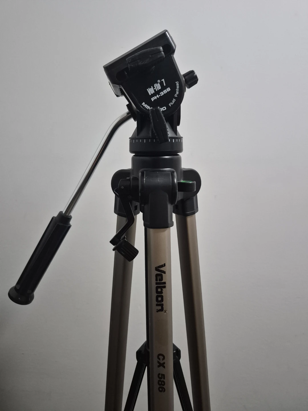 Velbon CX 586 Tripod - photo 2