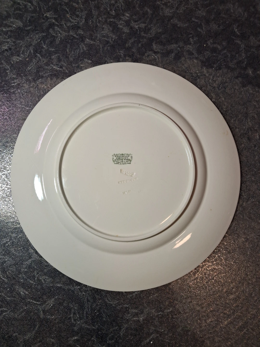 Wedgwood Embossed Queens Ware Plate - photo 2