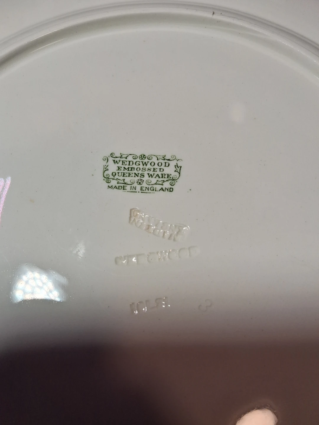 Wedgwood Embossed Queens Ware Plate - photo 3