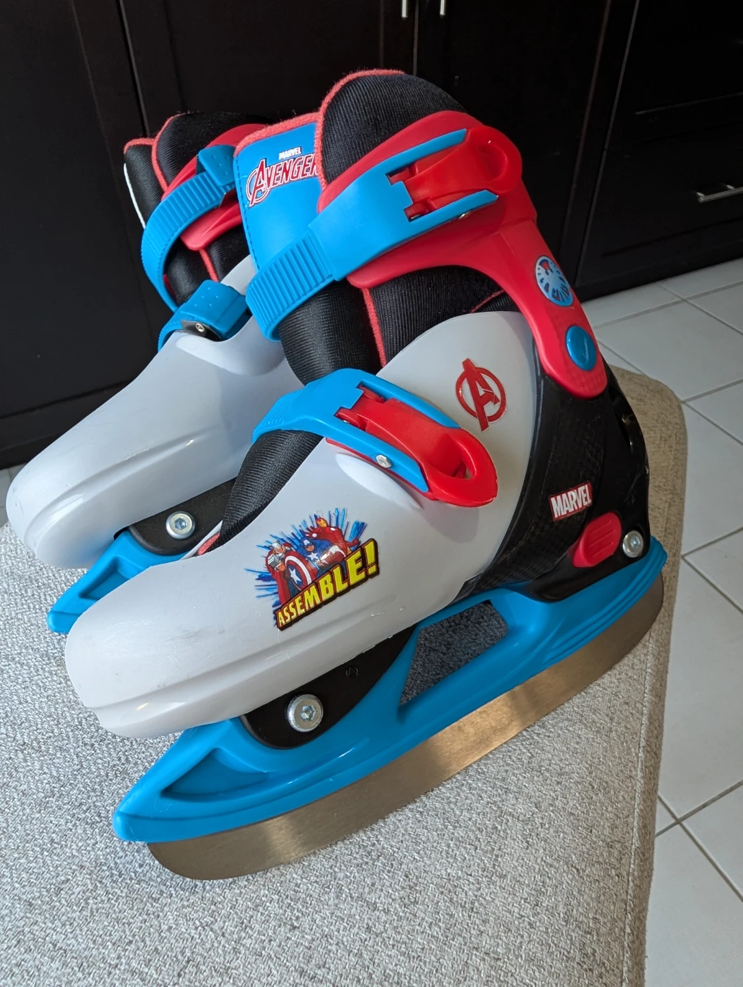 Marvel Avengers Adjustable Ice Skates