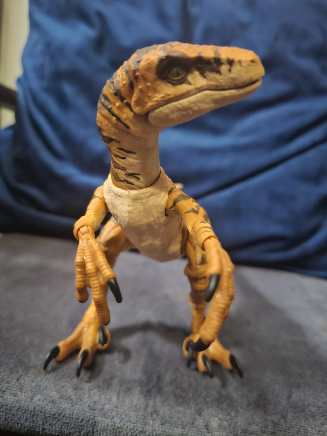 Mattel Jurassic World Amber Collection Velociraptor - photo 2