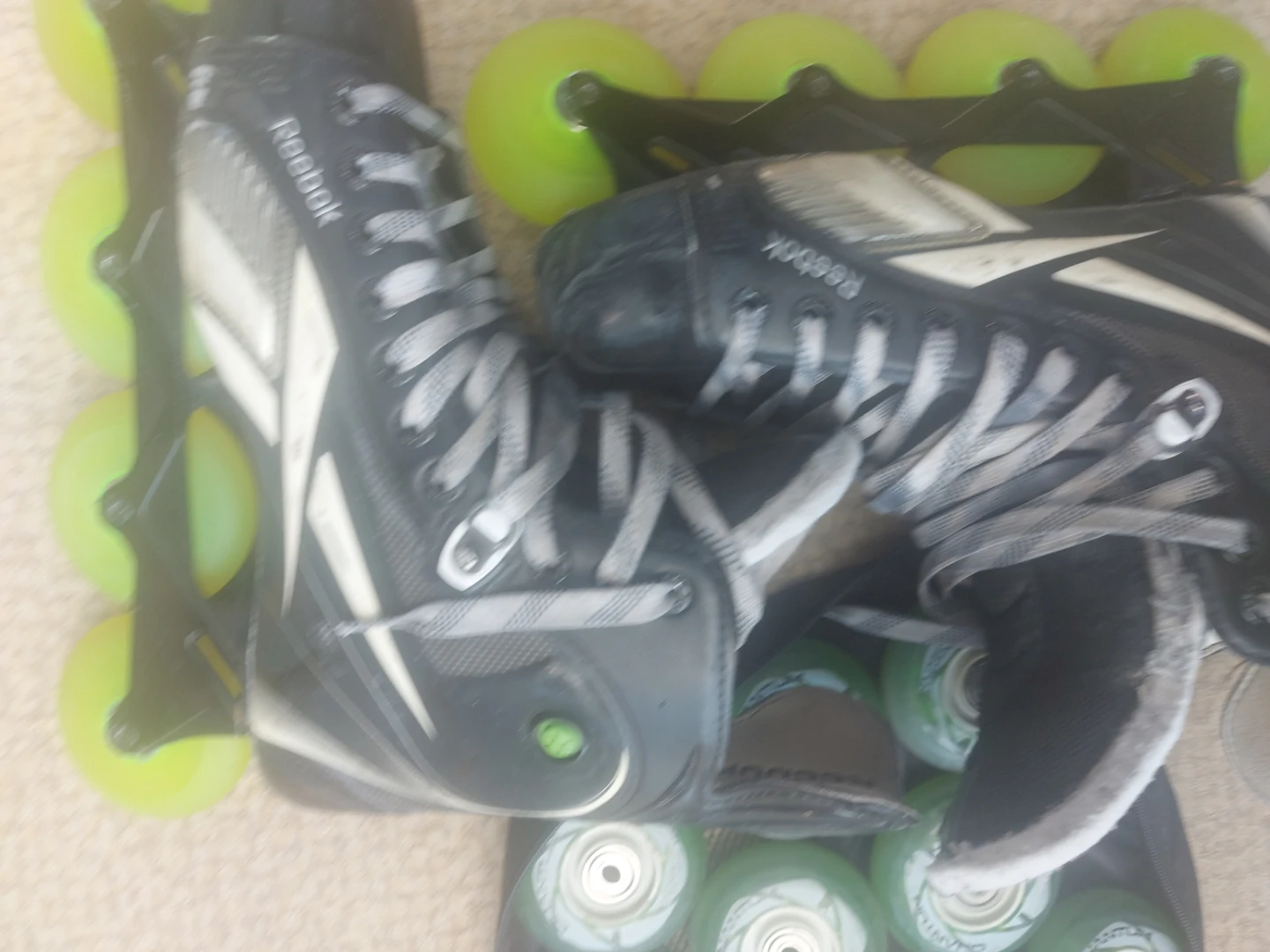 Reebok inline skates with extra wheels size 8 - photo 3