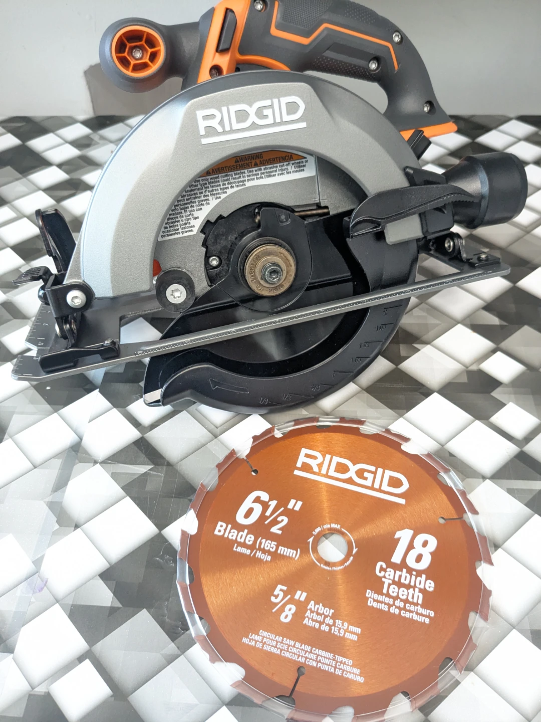 18V Ridgid Cordless 6 1/2" Circular Saw with Carbide Teeth Blade