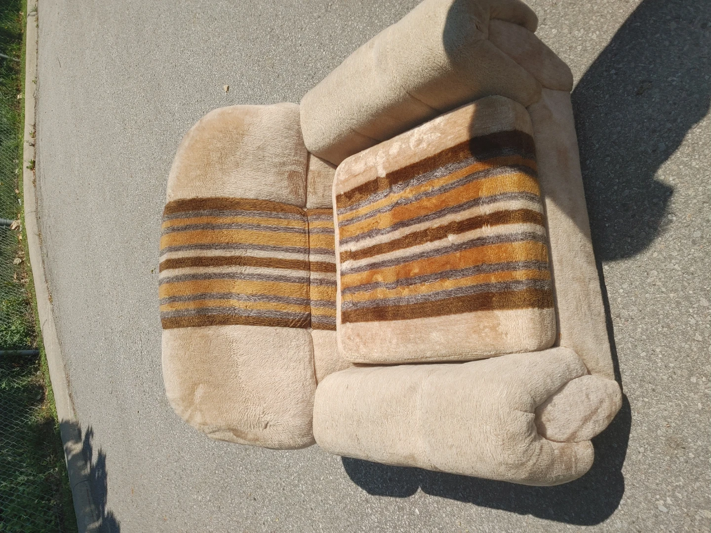 Vintage Plaid Armchair - photo 3