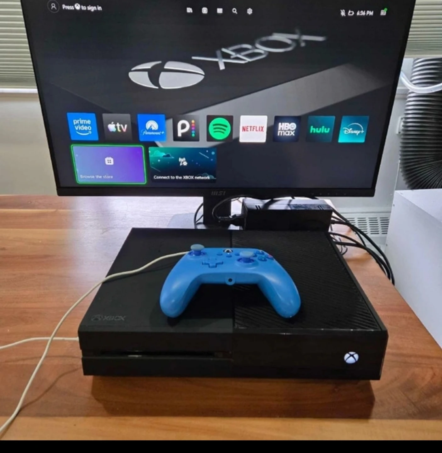 Xbox One Console with Blue Controller. PRICE NEGOTIABLE