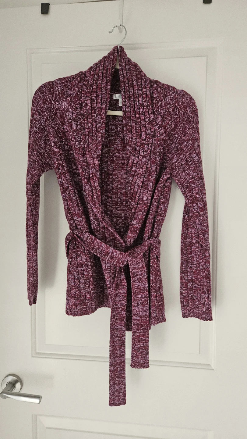 Beautiful Cardigan Sweater with belt, size M/M - photo 4