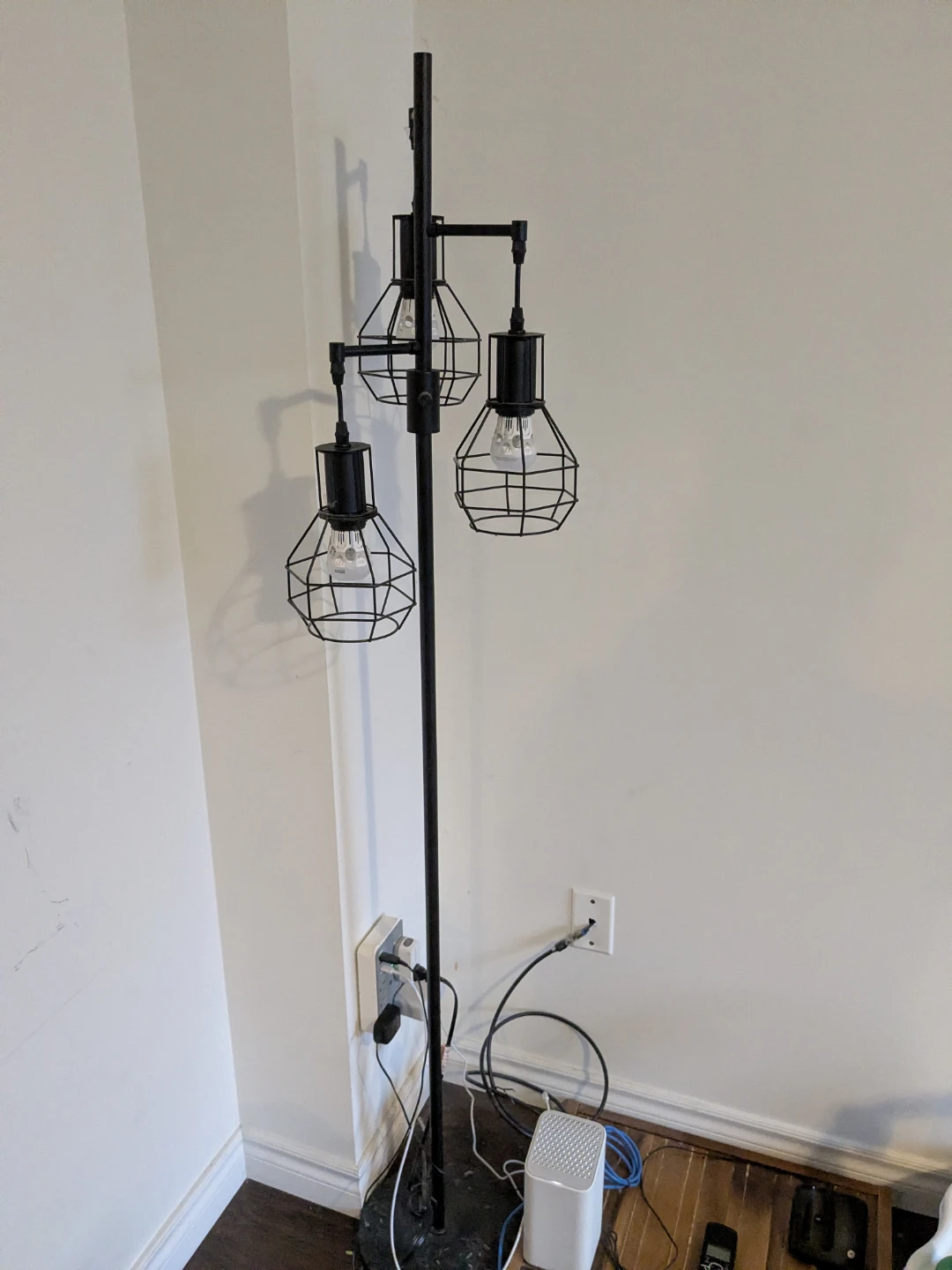 Tree lamps with bulbs
