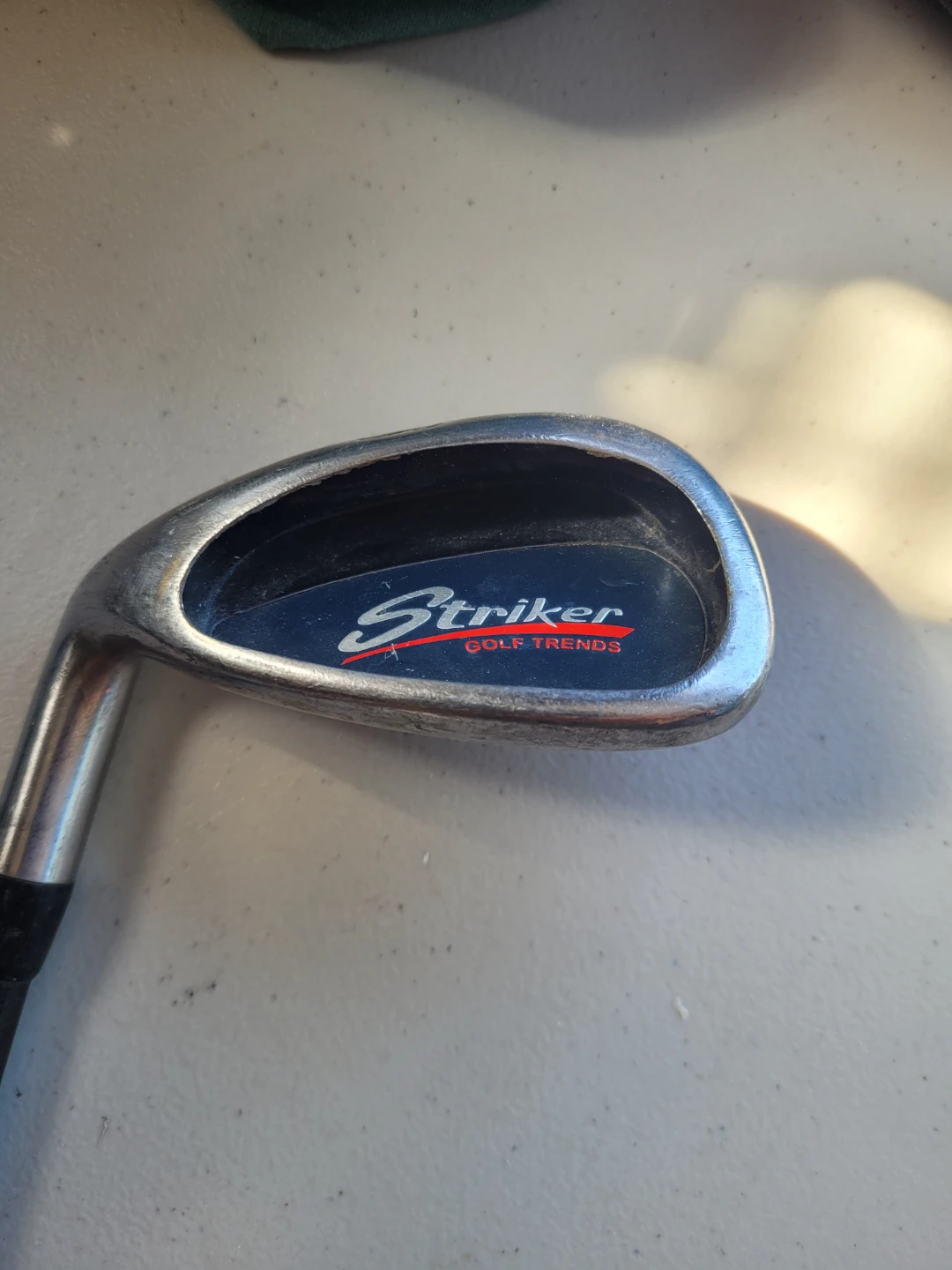 Striker Golf Trends 8 Iron left handed mens