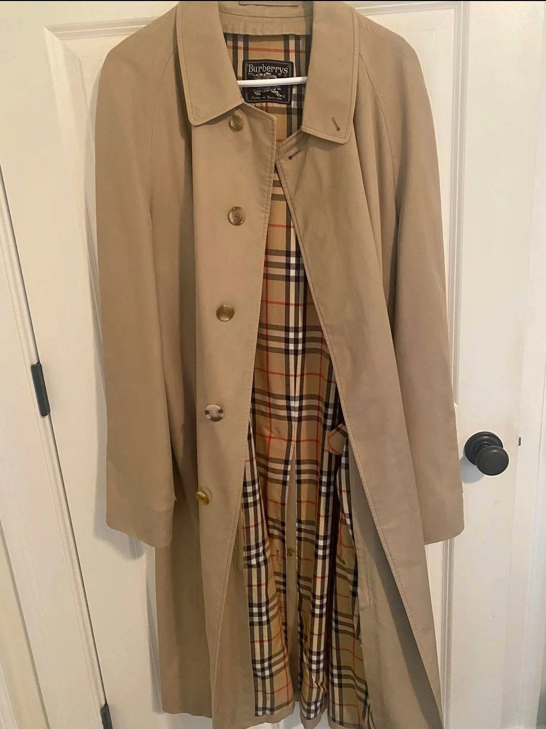 Men Burberry's London Trench Coat