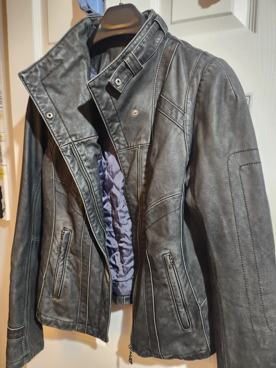 Danier Genuine Leather Jacket - photo 2
