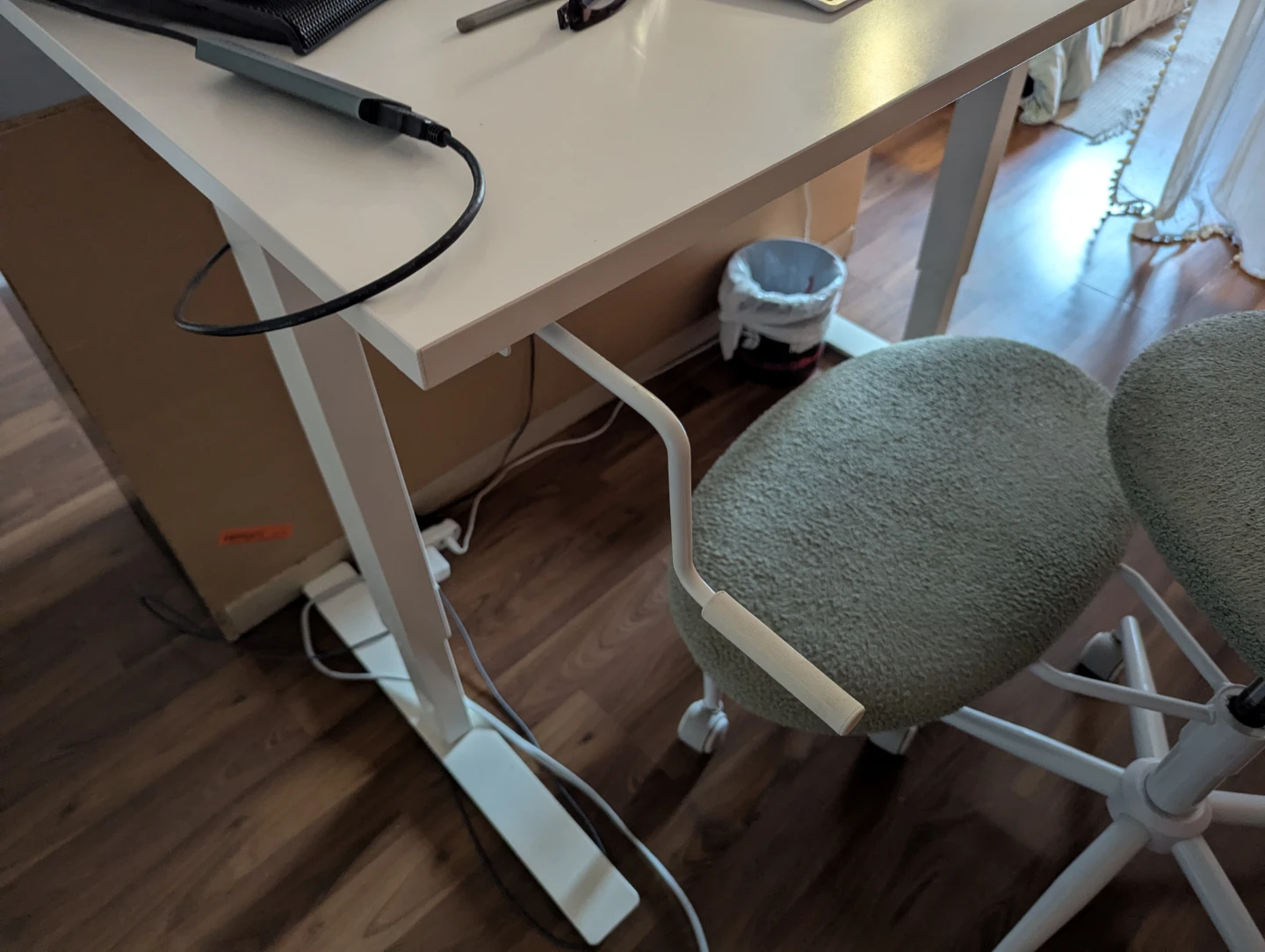 IKEA Adjustable Standing Desk - photo 2