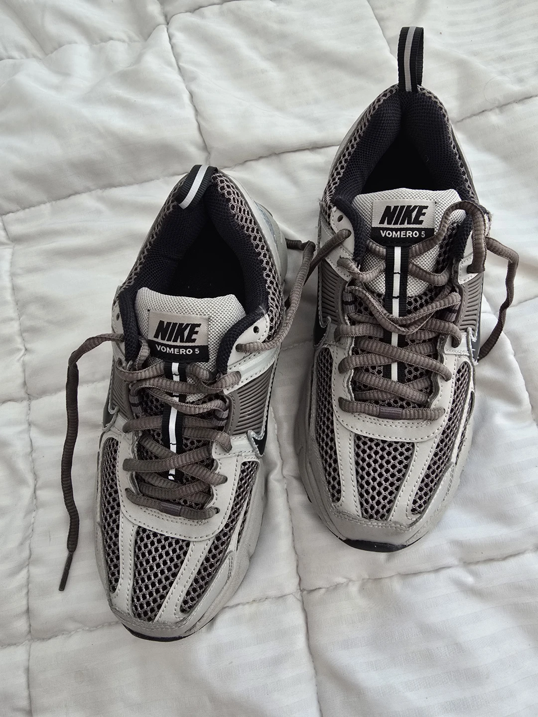 Nike Vomero 5 Women's Running Shoes Size 4Y