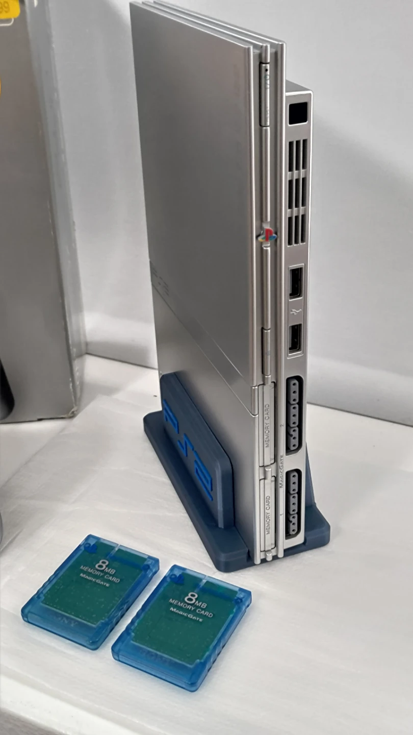 PlayStation 2 Slim Silver Console Bundle - photo 4