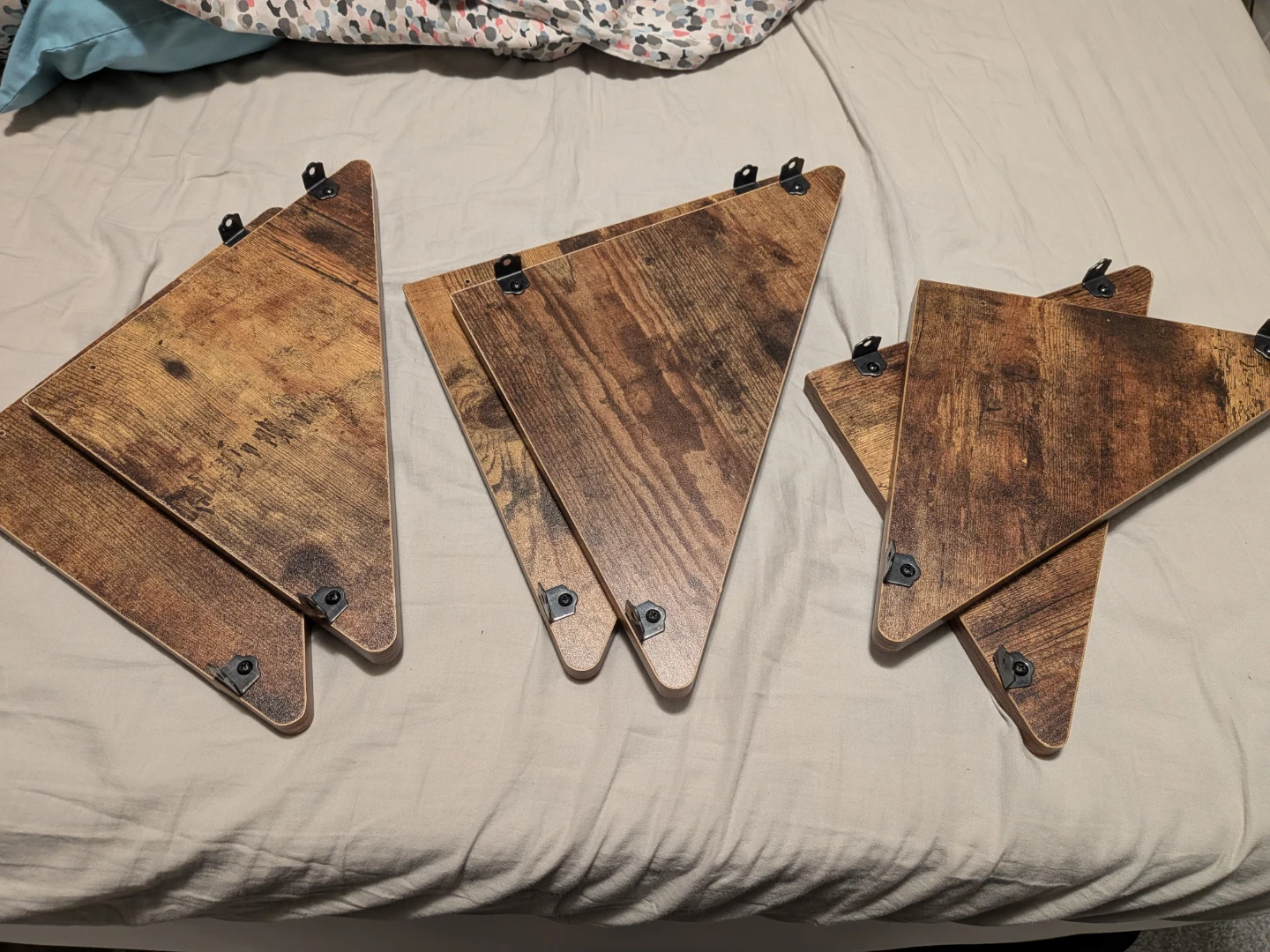 Corner Shelves (Set of 6)
