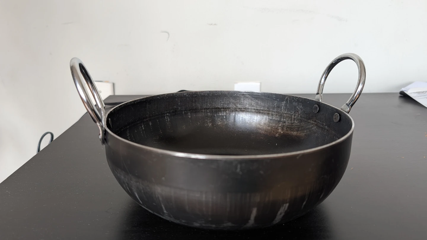Iron pan with handles - photo 2