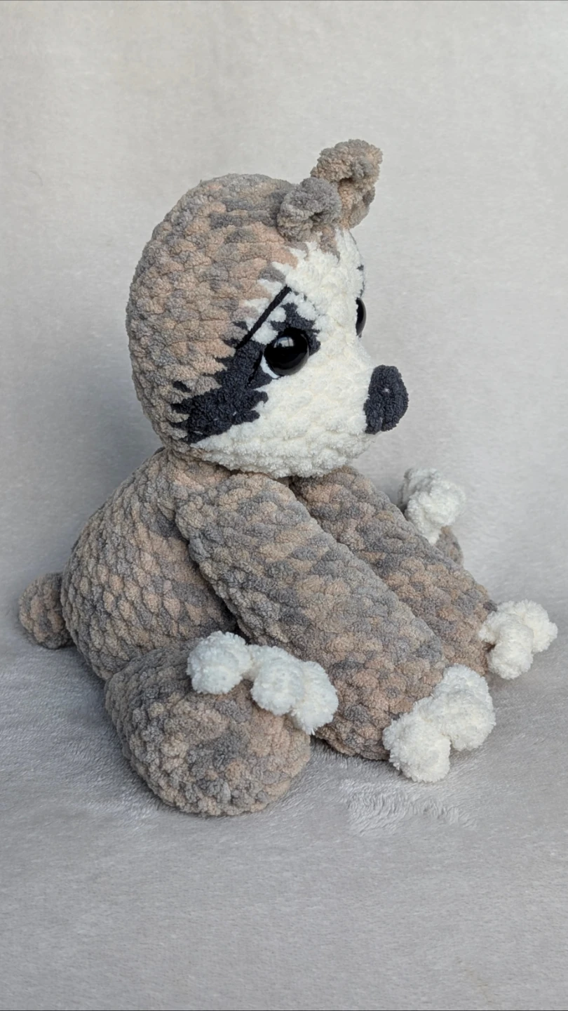 Handmade Crochet Sloth Plushie - photo 4