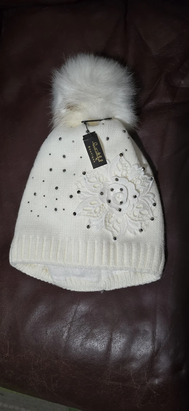 Beautiful Boutique Women's Winter Hat - photo 3