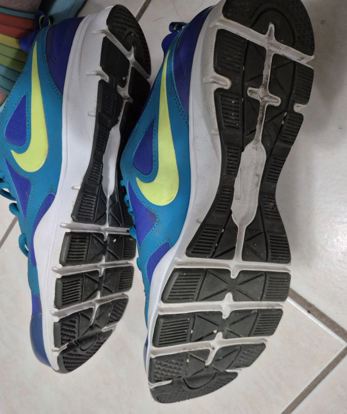 Nike Women's Training Shoes Size 7.5 - photo 3