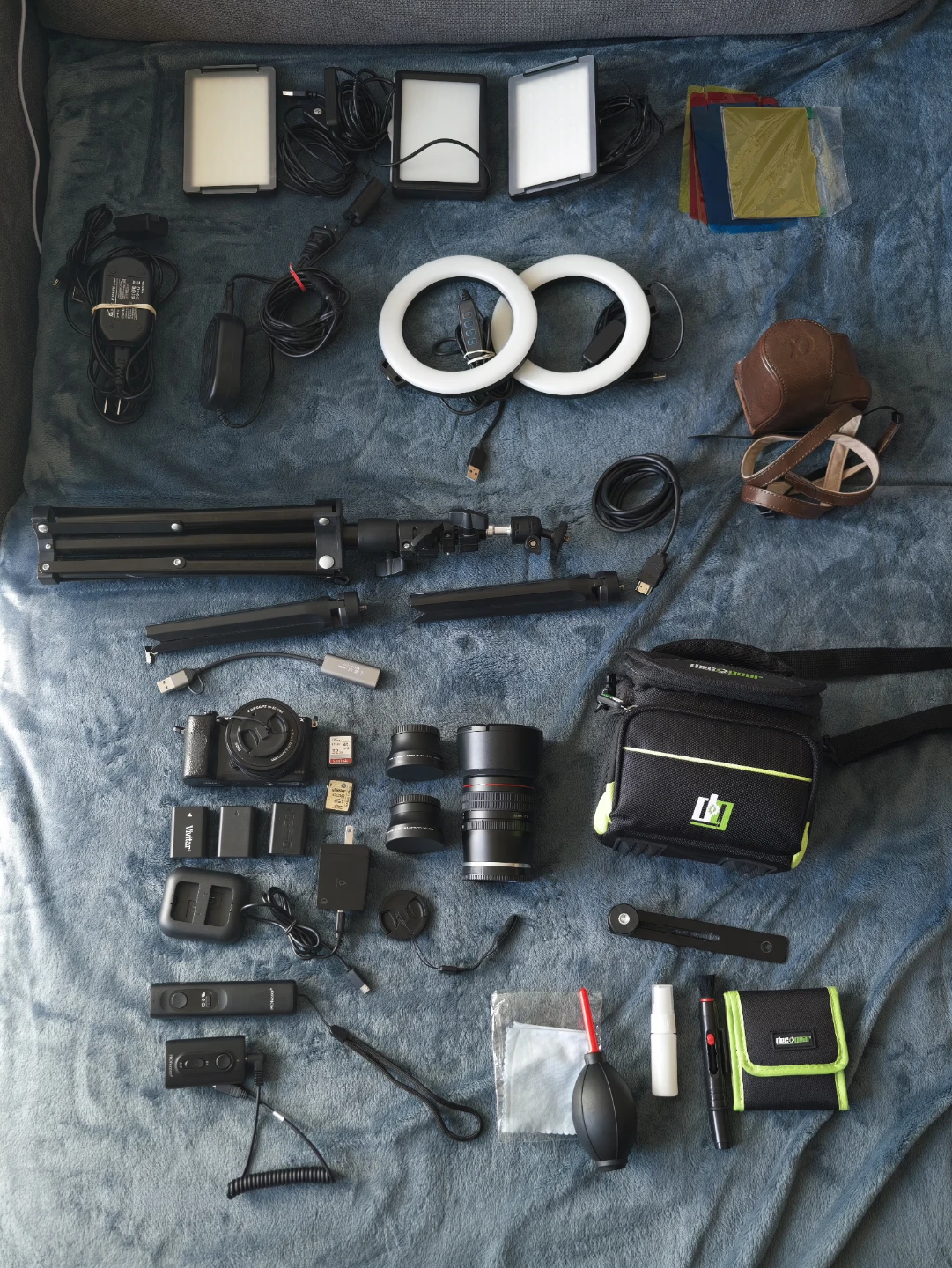 Sony a5100 camera + lens + accessories bundle
