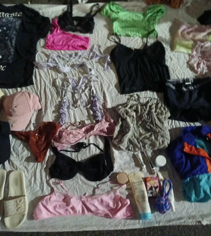Assorted Women's Clothing and Accessories Bundle - photo 3