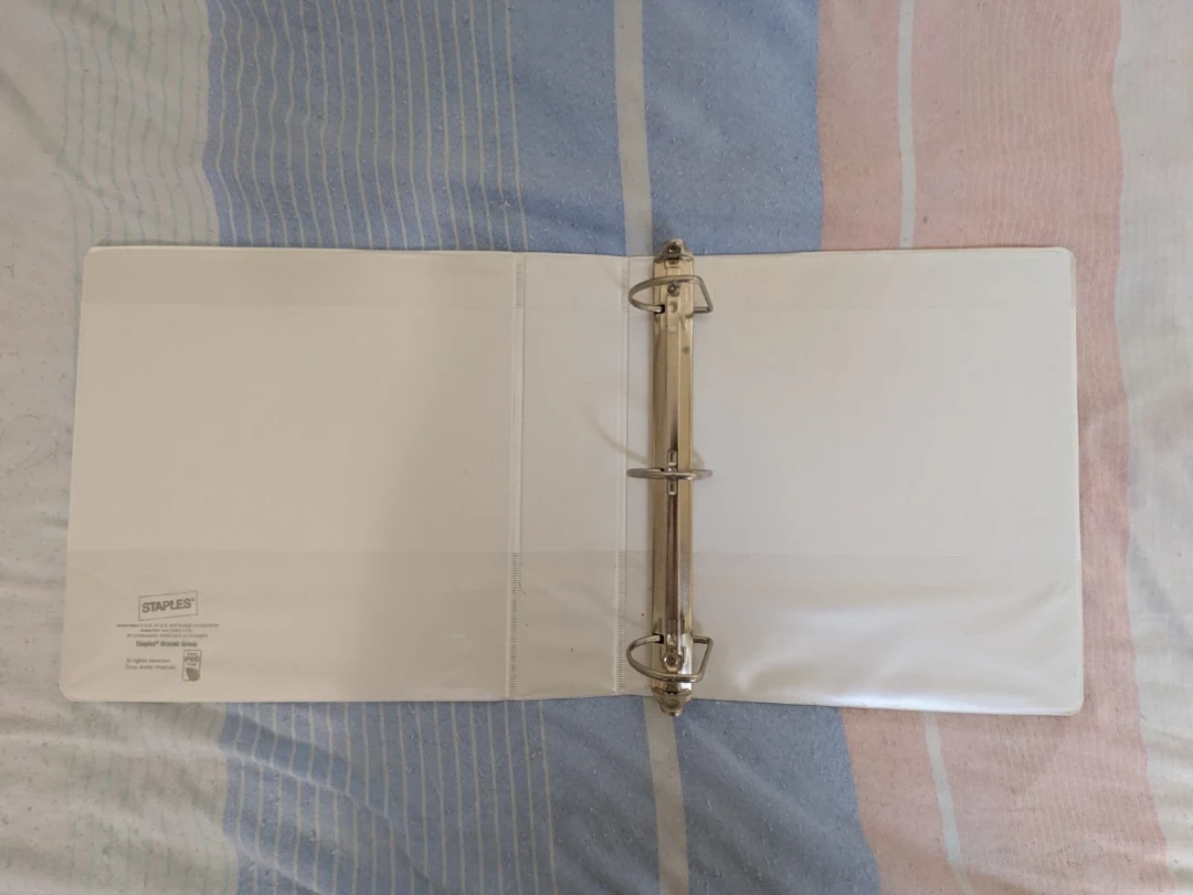 Staples 3-Ring Binder - photo 3