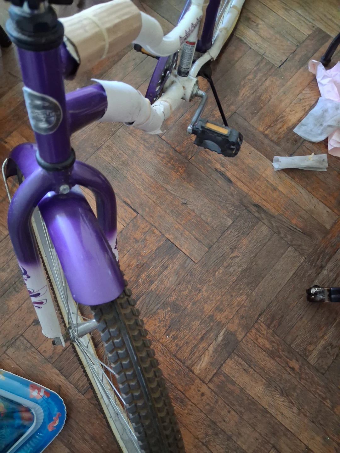 White and Purple Comfort Cruiser Bicycle - photo 2