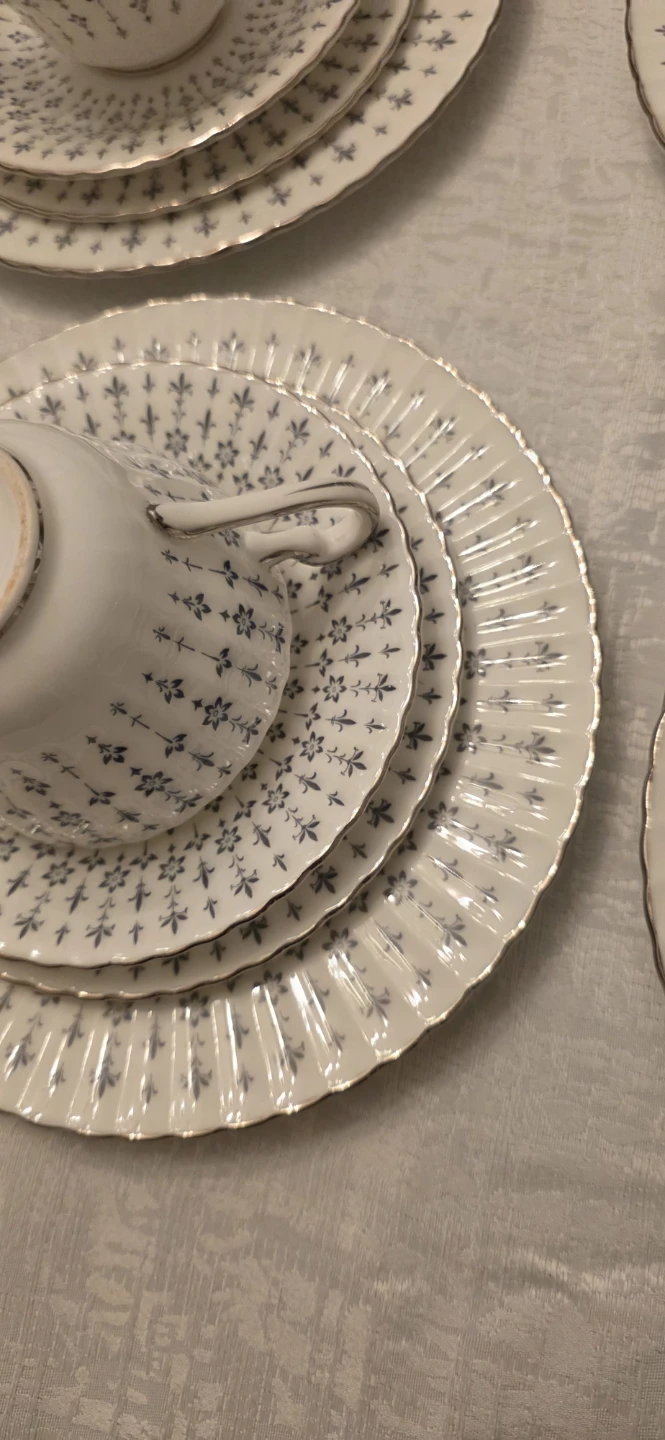 Paragon tea cups set -24 pieces - photo 4