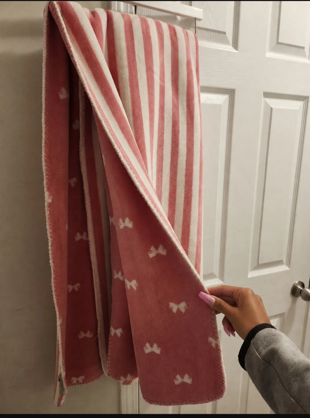 Pink and White Striped Fleece Throw Blanket with Bows