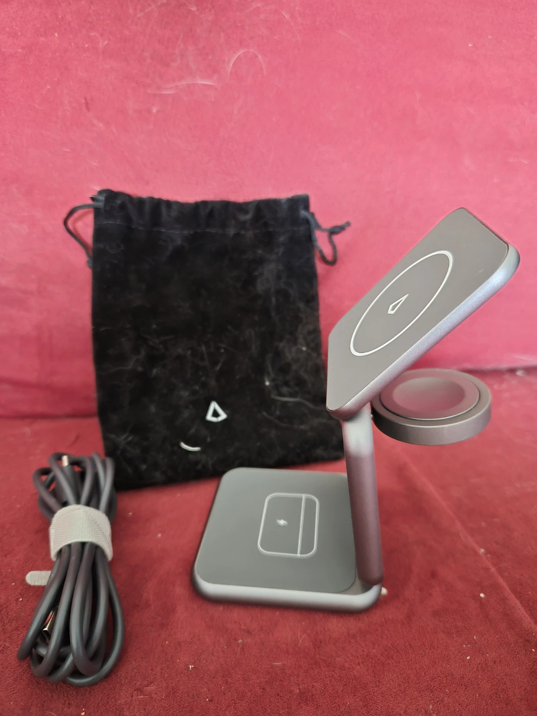 3-in-1 Wireless Charger with Charging Cable and Pouch