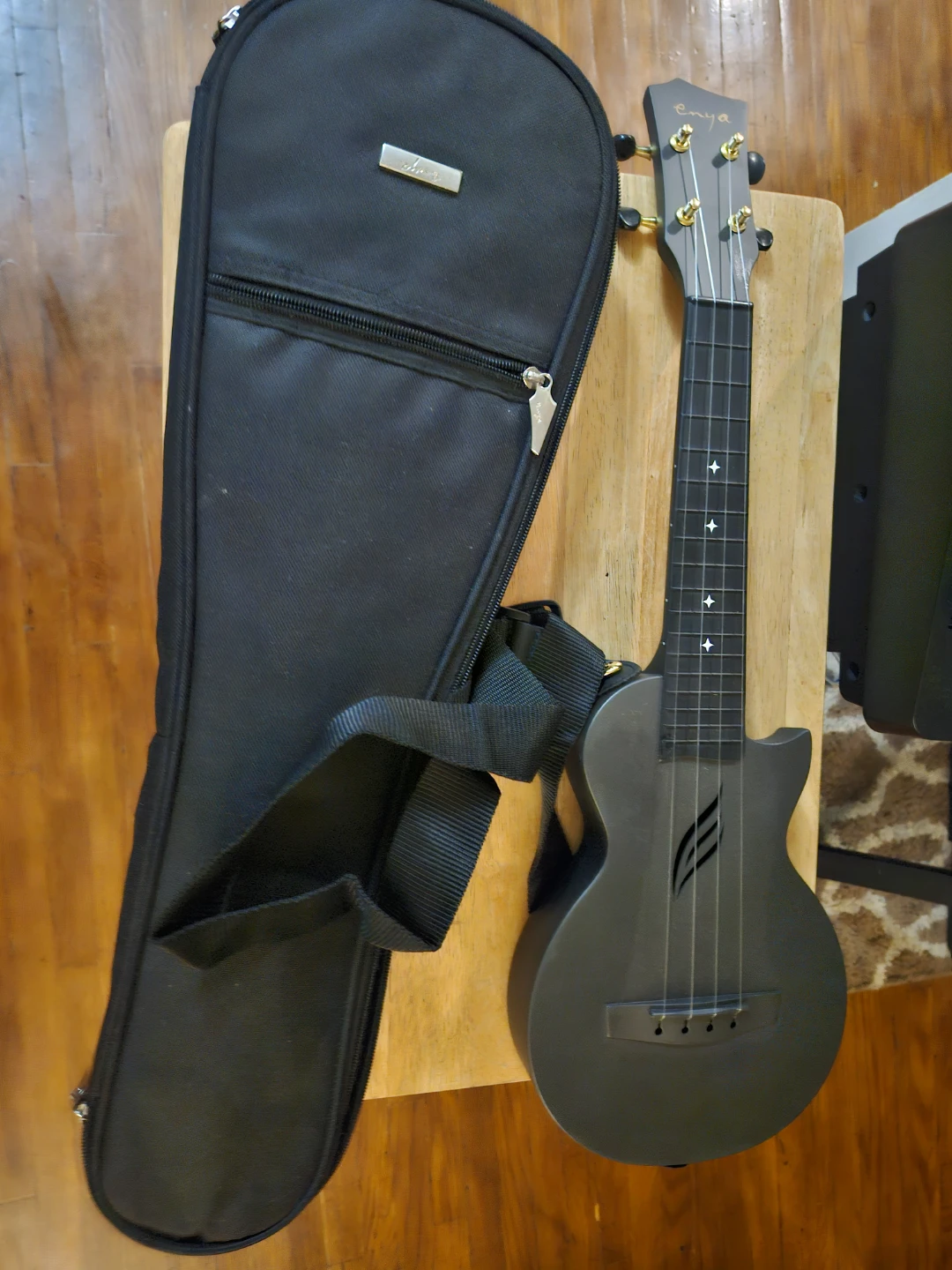 Enya Ukulele with Gig Bag - photo 5