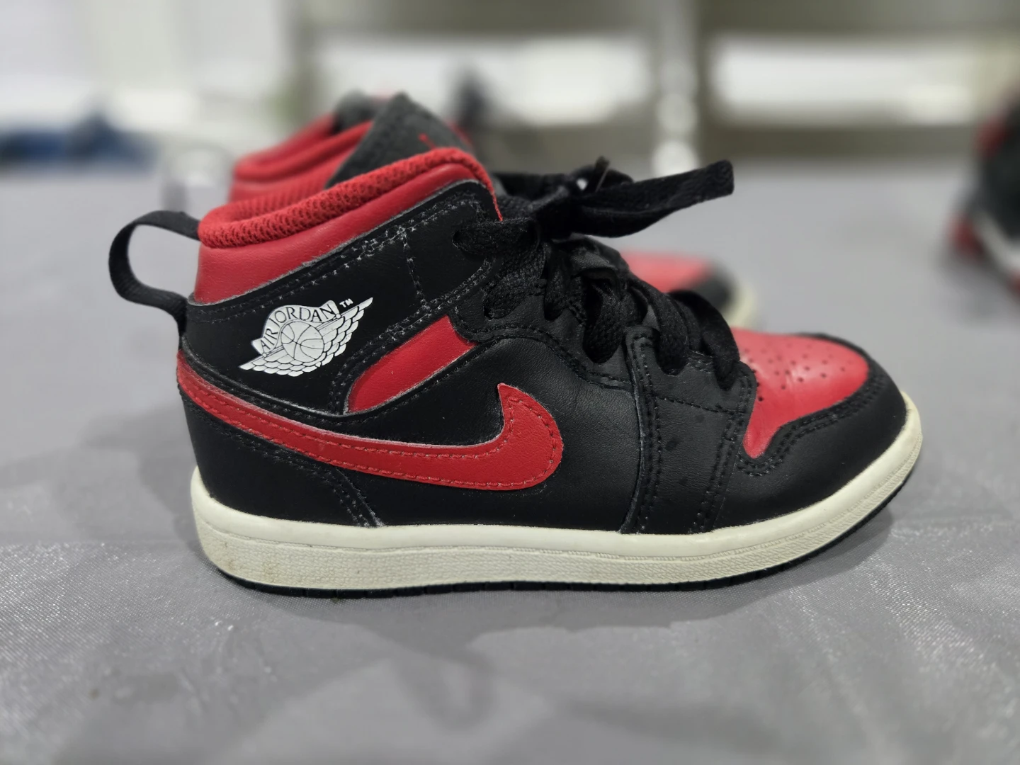 Air Jordan 1 Mid Toddler Shoes